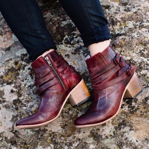 Gently used Freebird Savor Booties, Burgundy, 8